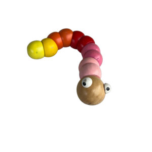 Kleiner Spielzeugwurm aus Holz