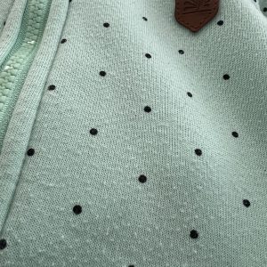 Pullover mit Kapuze und Reissverschluss